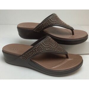 Crocs Diamante Wedge Flip Flops Brown/Bronze Glam Summer Sandals NWOT Sz 8